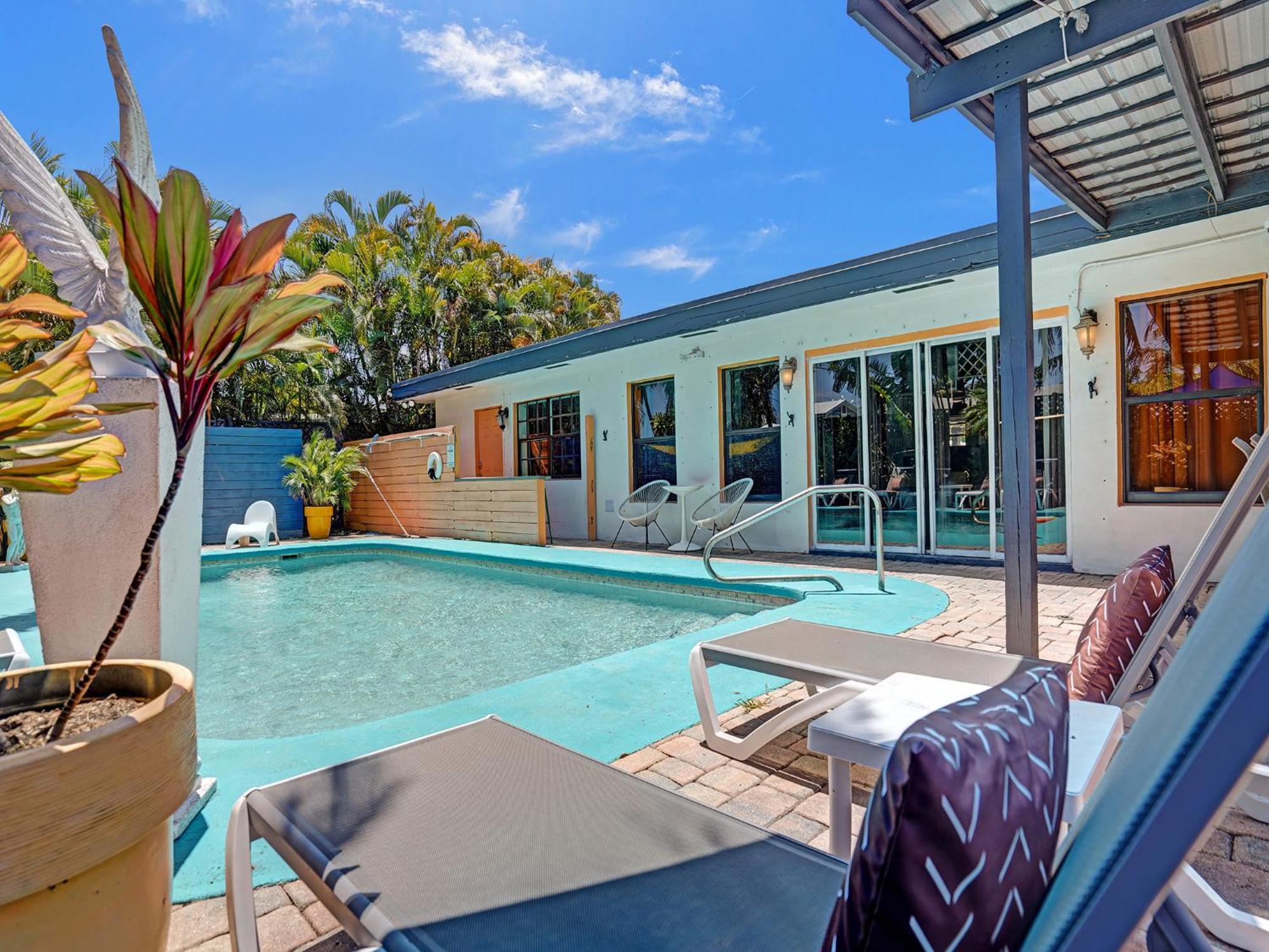 Large Gay Men'S 1 Bedroom W Gameroom Heated Pool Clothing Optional Oakland Park Exterior foto